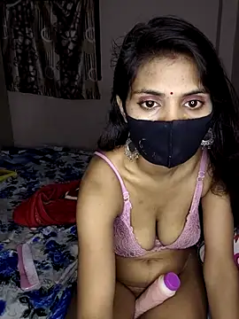 rani_coupleee's Webcam Show