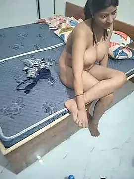Love-Birdss' Webcam Show