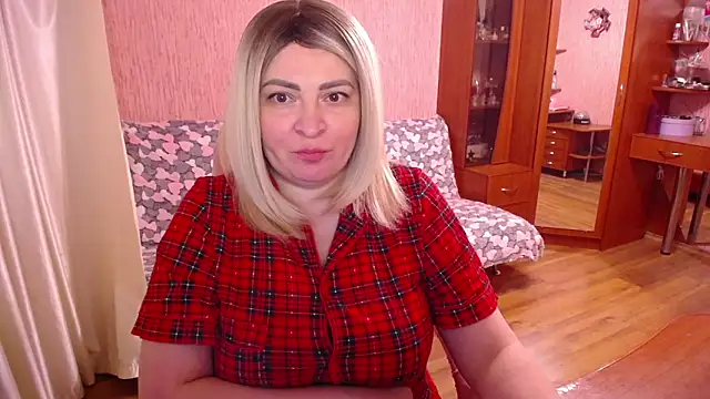 -MeowMeow's Live XXX Chat