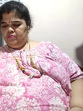 tamilthanushri Chat XXX live