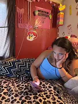 TranSexualJade95 Adlı Modelin Canlı XXX Sohbeti