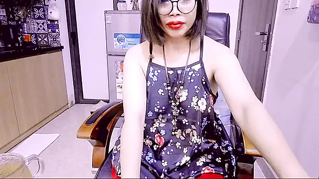 Miu-Le Adlı Modelin Web Kamerası Şovu