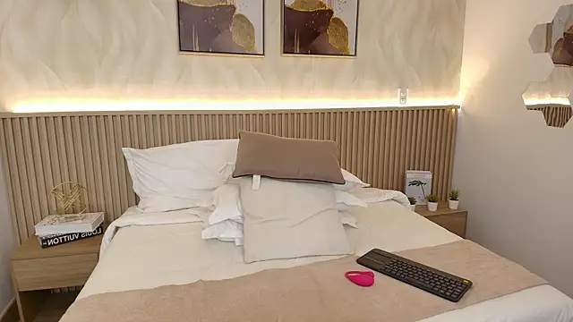 BellaMillers Adlı Modelin Canlı XXX Sohbeti