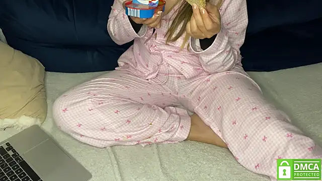 NaughtysecretsDE Webcamshow