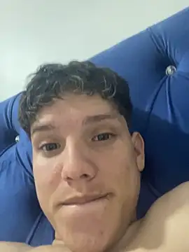 Theus26_ Live XXX-chat