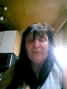 Apeesynka55211 webcam show