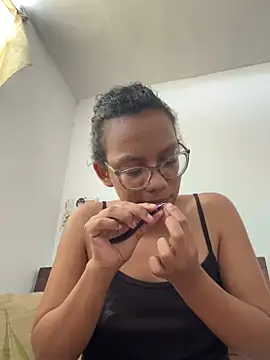 Valen_1990's Live XXX Chat