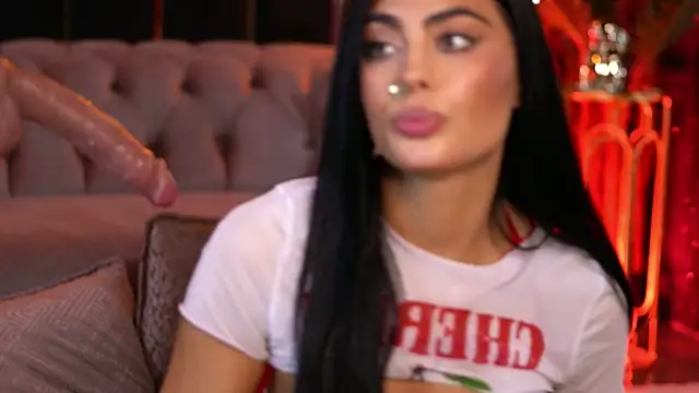 RavennaDArcy's Webcam Show