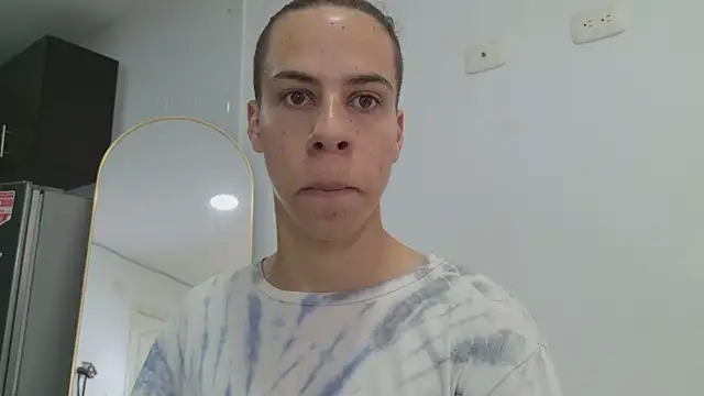 grey___27 Webcam Show