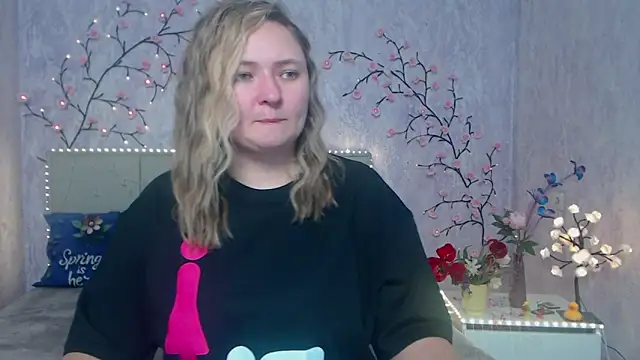SallyVerda – Naživo XXX chat