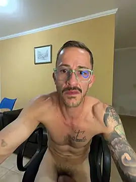 Онлайн чат XXX Lucasjandre