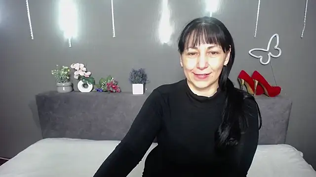 LiluGrants – Live XXX-chat