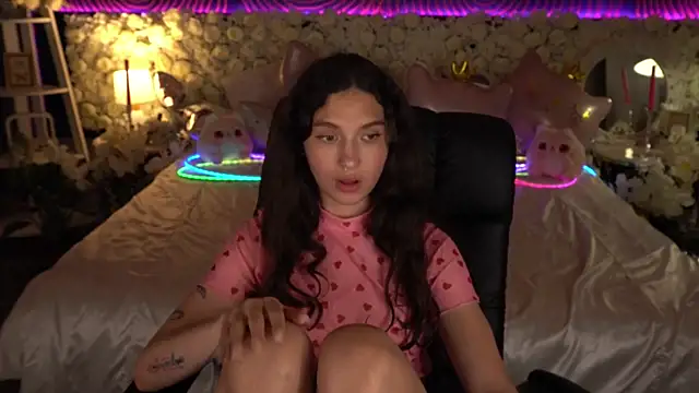 BabyFlowerr's Live XXX Chat