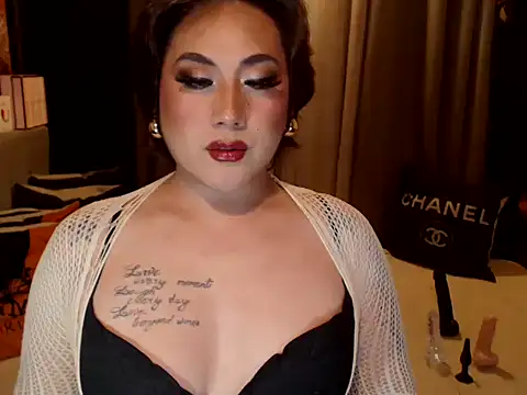 YourMistressAggy Show Webcam