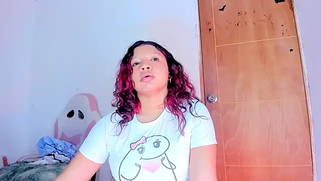 Emily_Coper18's Live XXX Chat