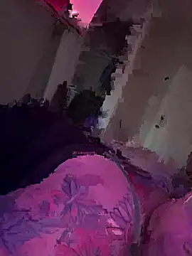 Squirtalert27's Webcam Show