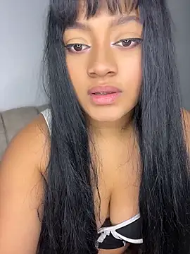 Saraa_M 라이브 XXX 채팅