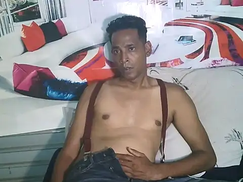 IndianHunk01 – webcam-show