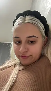 Kylie_One Webcam show