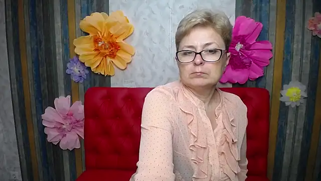 EmiliaGree: απευθείας συνομιλία ΧΧΧ