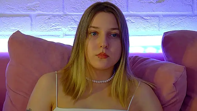 TinnaBurton's Live XXX Chat