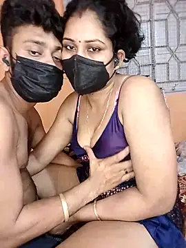 Show de hornycouple096 na webcam