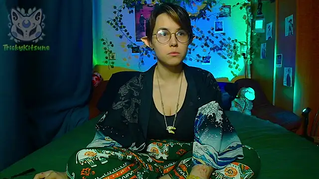 TrickyKitsune Adlı Modelin Canlı XXX Sohbeti