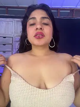 EmilyNoir1: απευθείας συνομιλία ΧΧΧ