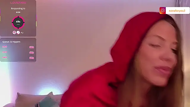 Nova-Lee's Webcam Show