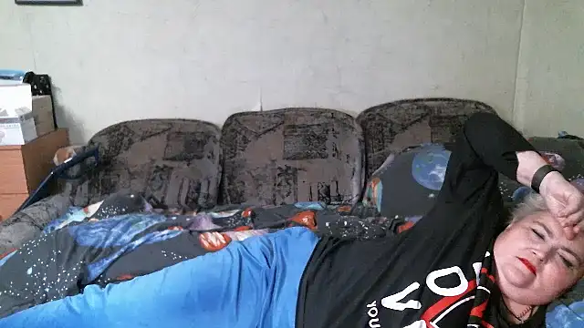 Lana555 Show in webcam
