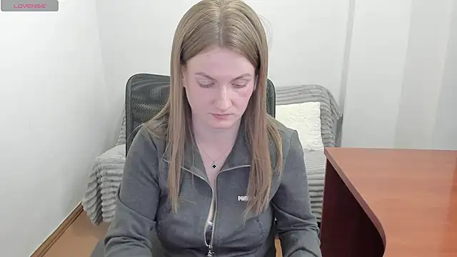 Alisha_Skyes Adlı Modelin Canlı XXX Sohbeti
