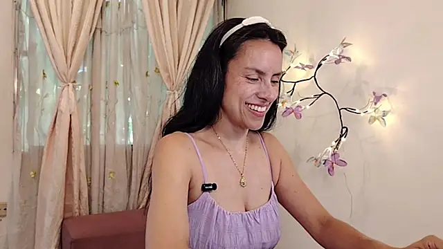 Chat XXX Live Bella_Exhibition