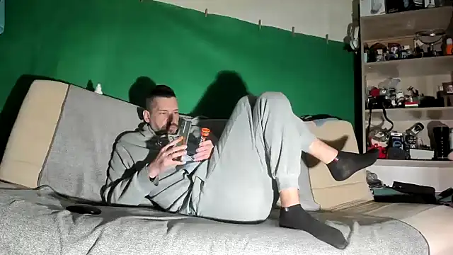 viraglaci18@xh's Live XXX Chat