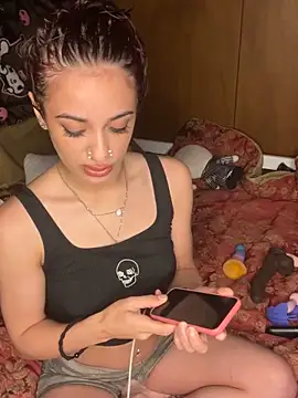 Pertunjukan Kamera Web heluvsbabii