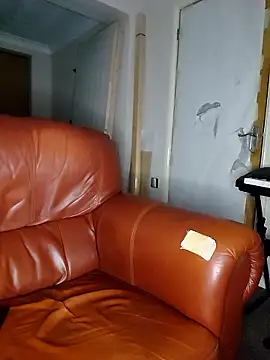 Castbotter1995 live XXX chat