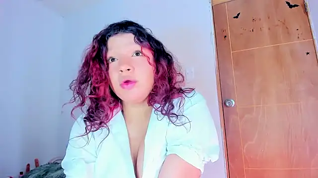 Chatroom XXX en direct de Emily_Coper18