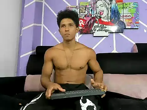 Chat +18 de Yoel_hot2004 ao vivo