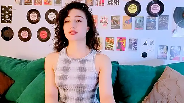 Maya_Rogerss' Live XXX Chat