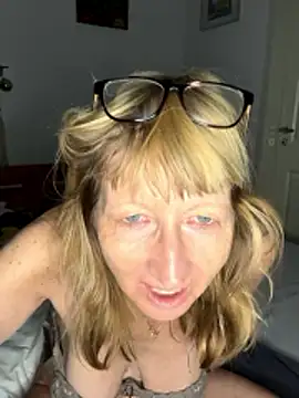 MatureKim's Webcam Show