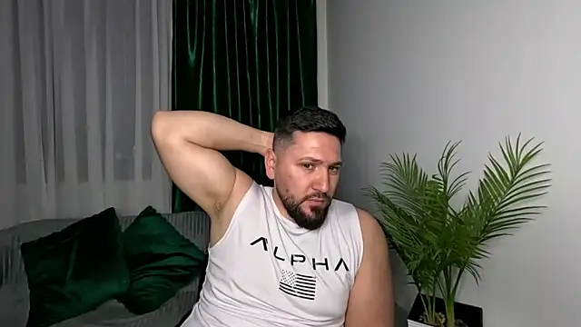 دردشة Gold_Alpha_Boy الجنسية المباشرة