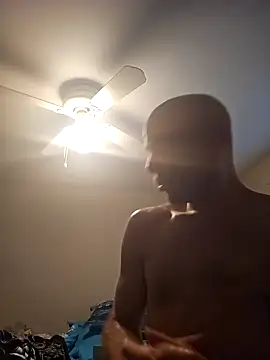 FrankieFuckMe's Webcam Show