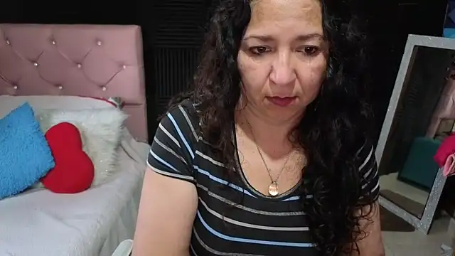 katifoxx Adlı Modelin Web Kamerası Şovu