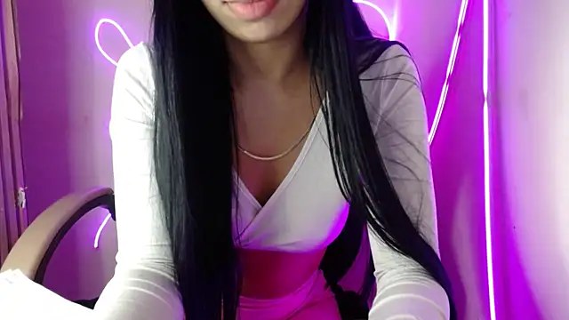 NickiMatarazzo's Webcam Show