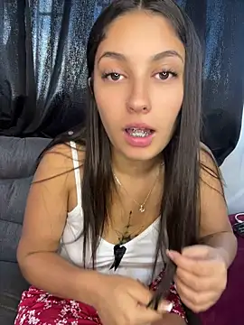 Lucyfer-fire Live XXX-Chat