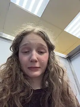 Chat XXX Live outside_rosy