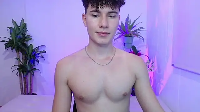 Chat XXX ao vivo de adrian_morelly