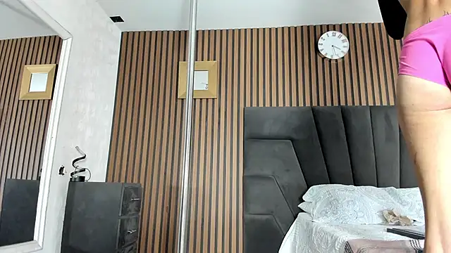 nahomyrusell Chat XXX live