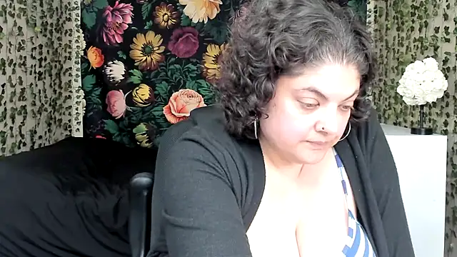 Exxxotic_Melons' Live XXX Chat