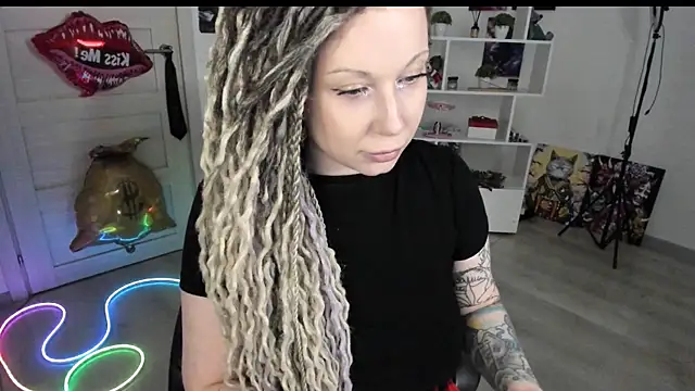 HoneySallyMoore élő XXX-chatje