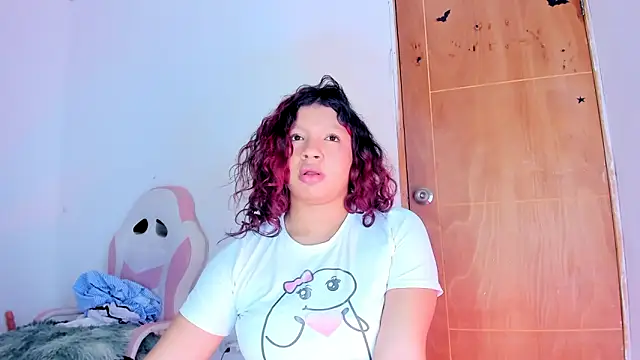 Emily_Coper18 라이브 XXX 채팅